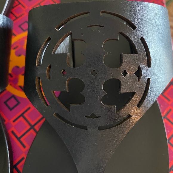 Tory Burch Navy Sandals - Picture 2 of 6